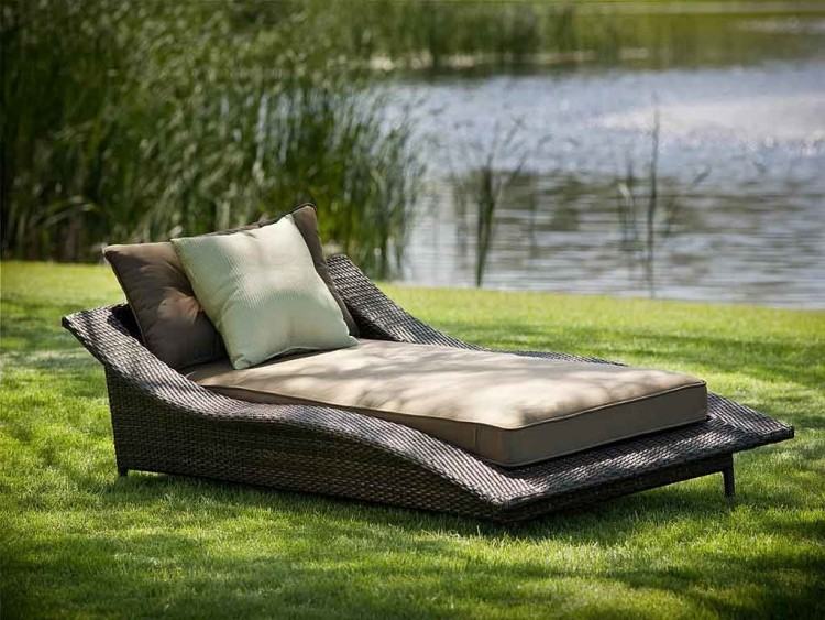 Today, eBay has a patently absurd count of patio furniture and outdoor  accessories on steep, steep discount
