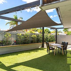 20 Pool shade ideas to protect you during hot summer days