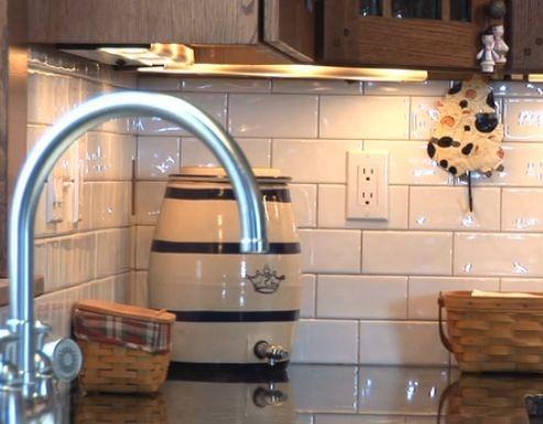 Travertine Kitchen Backsplash Design