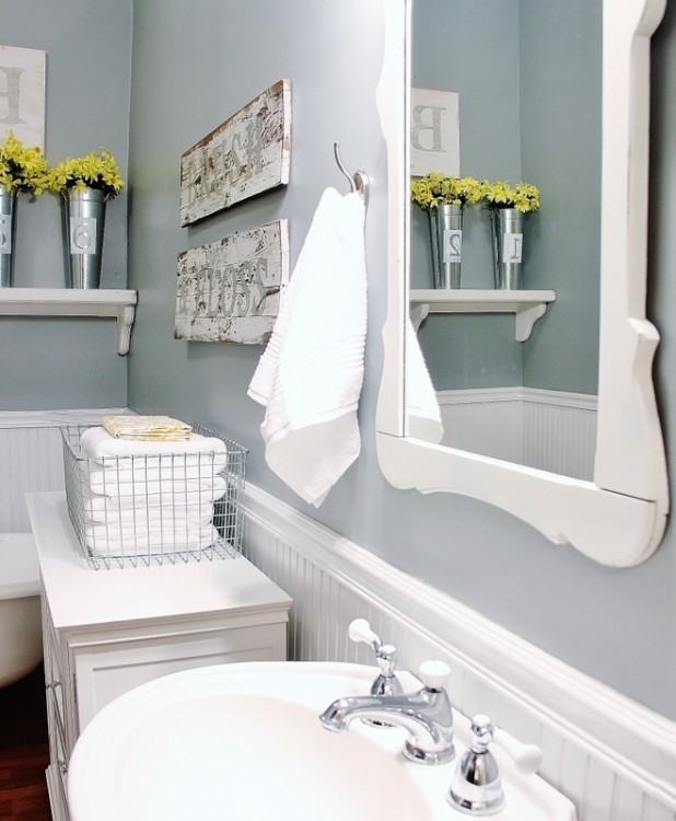 Finding storage broadcast in a little bathroom doesn't have to be a chore
