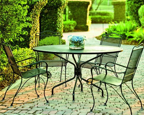 Summer Classics outdoor furniture showrooms offer luxury patio furniture to  the trade