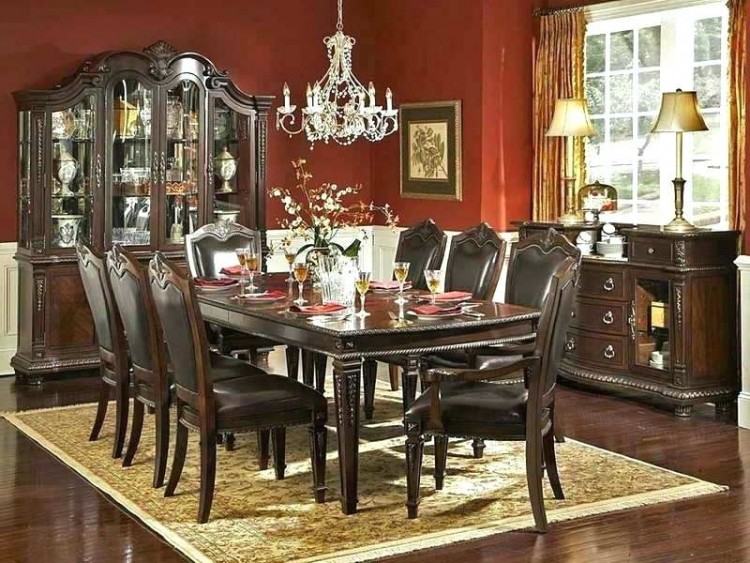 Formal Dining Room with Murals – Traditional – Dining