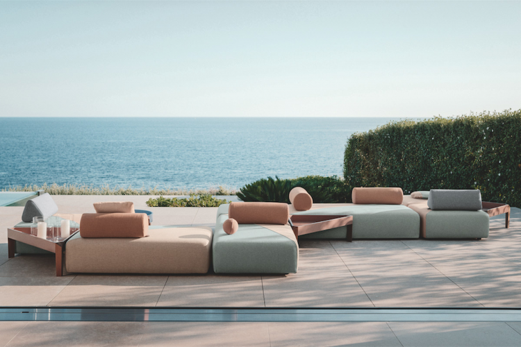 Set of patio furniture in modern form