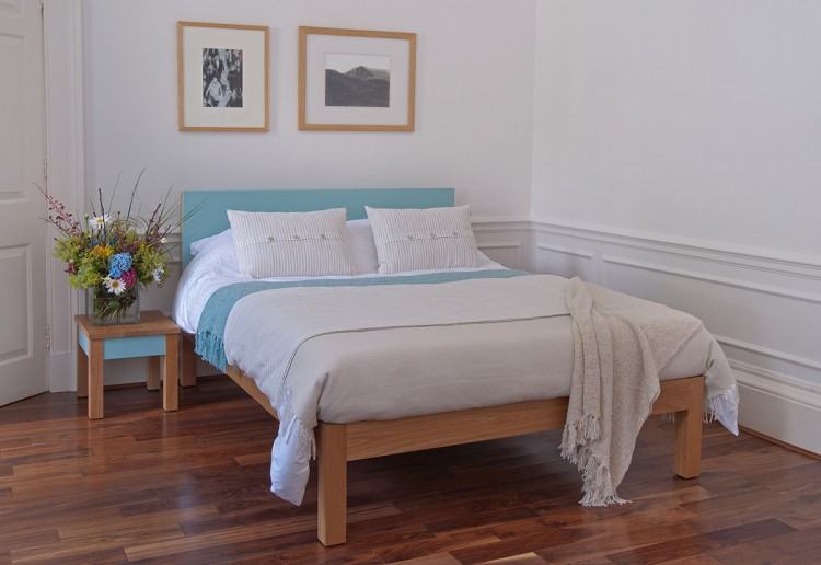 How To Clean Your Bedroom Thoroughly and Efficiently: A Quick & Easy Guide