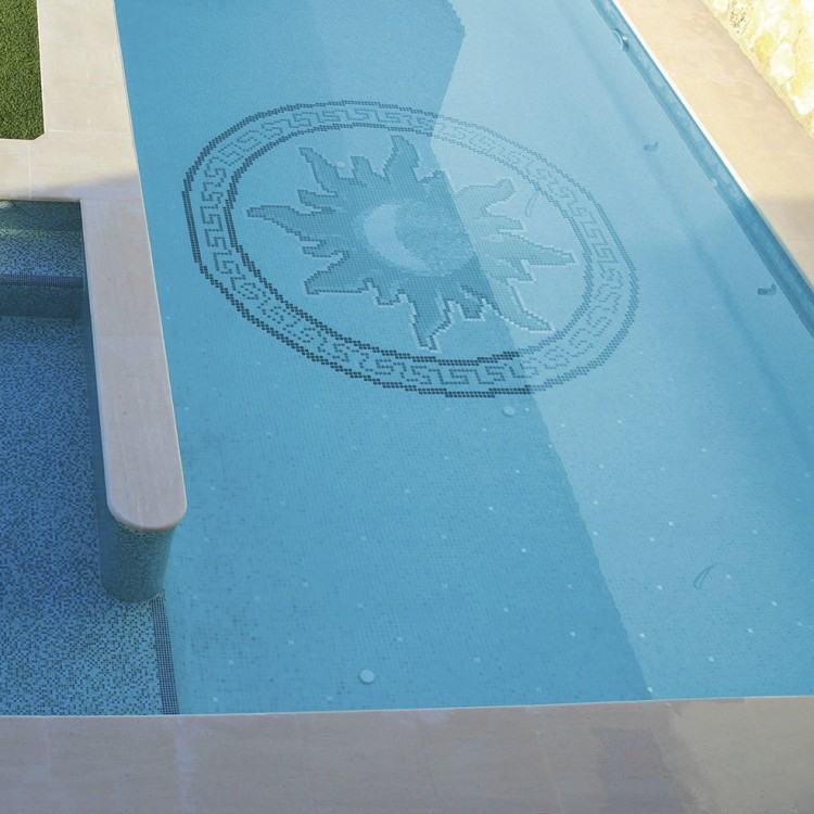 Most often, the plaster and tile associated with the pool are typically  replicated onto the sun shelf for consistency